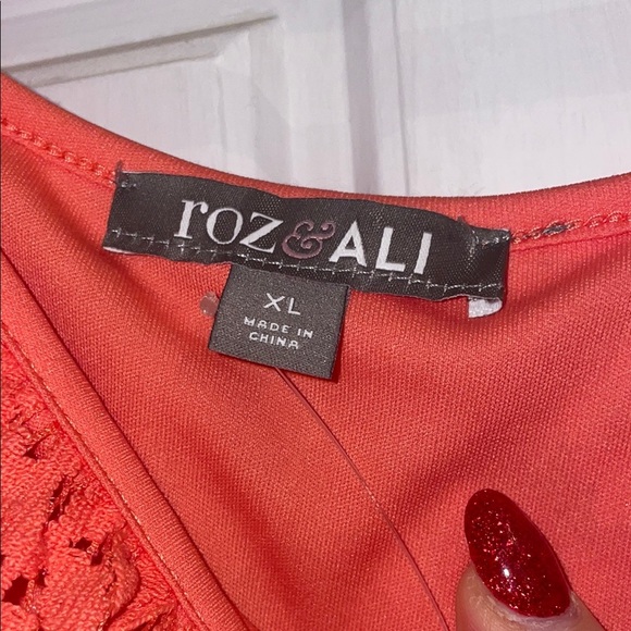 ๐Sold๐ Roz & Ali Orange Relaxed Blouse with Dolman Sleeves and Flutter Neckline - Picture 2 of 6